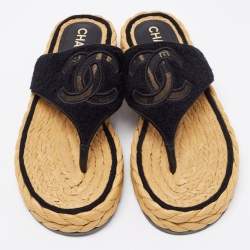 مملوكة مسبقًا Chanel Black Tweed and Mesh CC Thong Flats Size 39