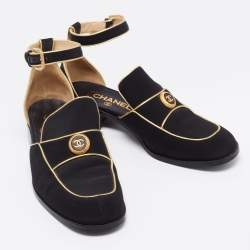 مملوكة مسبقًا حذاء فلات كاحل شانيل جلد وكانفاس ذهبي/ أسود مقاس 39.5