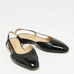 Pre Owned Chanel Black Leather And Patent Leather CC Cap Toe Flat Slingback Sandals Size 39