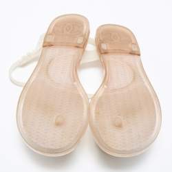 Pre Owned صصندل شانيل كاميليا سي سي جيلي أبيض مقاس 40