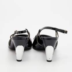 Pre Owned Chanel Black Patent Leather Round Cap Toe Slingback Sandals Size 38