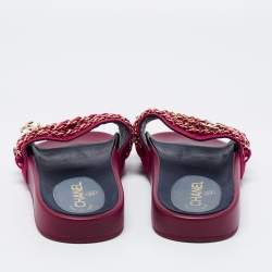 Pre Owned Chanel Burgundy Satin CC Logo Chain Detail Tropiconic Slides Size 39