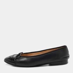 Pre Owned Chanel Black Leather and Patent CC Cap-Toe Bow Ballet Flats Size 38
