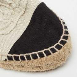 مملوكة مسبقًا حذاء فلات شانيل إسبادريل كانفاس أسود/ بيج شعار سي سي مقاس 39