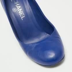 Pre Owned Chanel Blue Leather Round Toe Block Heel Pumps Size 38