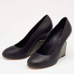 Pre Owned Chanel Black Leather CC Cap Toe Wedge Pumps Size 39