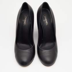 Pre Owned Chanel Black Leather CC Cap Toe Wedge Pumps Size 39