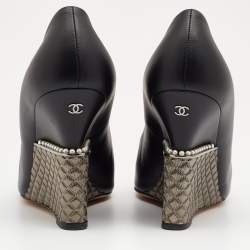 Pre Owned Chanel Black Leather CC Cap Toe Wedge Pumps Size 39