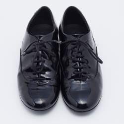 Chanel Black Patent Leather Pearl Embellished Lace Up Oxford Size 36.5