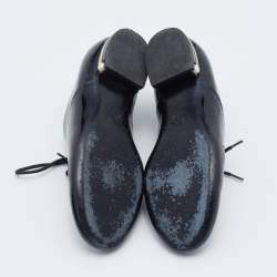 Chanel Black Patent Leather Pearl Embellished Lace Up Oxford Size 36.5