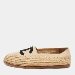 Pre Owned Chanel Cream Leather CC Raffia Flat Espadrilles Size 37.5