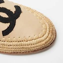 Pre Owned Chanel Cream Leather CC Raffia Flat Espadrilles Size 37.5