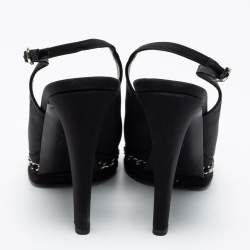 مملوكة مسبقًا Chanel Black Fabric CC Chain Detail Peep Toe Platform Slingback Sandals Size 41