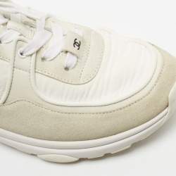 Pre Owned Chanel White/Grey Leather And Suede CC Low-Top Sneakers Size 36.5