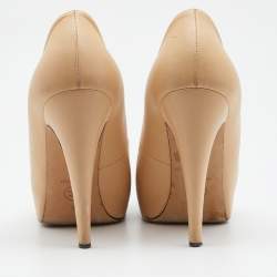 Pre Owned Chanel Beige/Black Leather CC Cap Toe Pumps Size 39