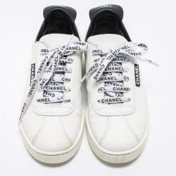Pre Owned Chanel White Leather Logo Lace-Up Sneakers Size 37.5