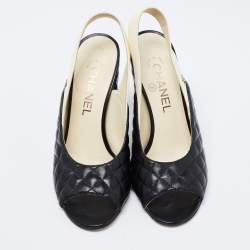 Pre Owned صندل شانيل سي سي جلد مبطن أسود كعب مربع سميك مقاس 37