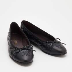 مملوكة مسبقًا Chanel Black Quilted Leather CC Cap Toe Bow Ballet Flats Size 36.5