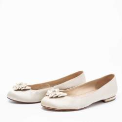 Pre Owned Chanel Ivory Satin Bow Embellished Ballet Flats Size 38.5