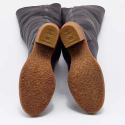 Pre Owned حذاء بوت فوق الركبة شانيل سي سي جلد بني داكن مقاس 37.5