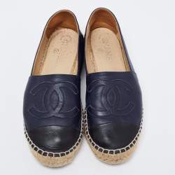 مملوكة مسبقًا Chanel Navy Blue Leather CC Cap Toe Espadrilles Flats Size 38