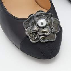Pre Owned Chanel Black Leather And Fabric Cap Toe Camellia Pearl Embellished Pumps Size 35
