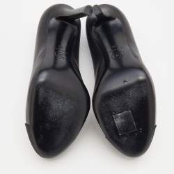 Pre Owned Chanel Black Leather And Fabric Cap Toe Camellia Pearl Embellished Pumps Size 35