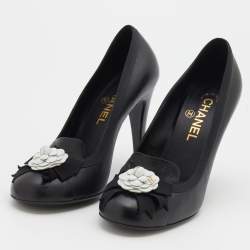 Pre Owned Chanel Black/White Leather Camellia CC Pumps Size 38