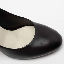 Pre Owned Chanel Black/Beige Leather Round Toe CC Pumps Size 38
