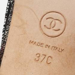 مملوكة مسبقًا Chanel Black/Silver Suede and Fabric Cap Toe Slingback Sandals Size 37