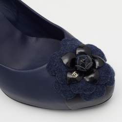 Pre Owned Chanel Navy Blue/Black Leather CC Camellia Cap Toe Pumps Size 40.5