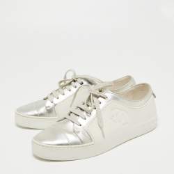 Chanel White/Silver Leather CC Low Top Sneakers Size 38.5 Chanel