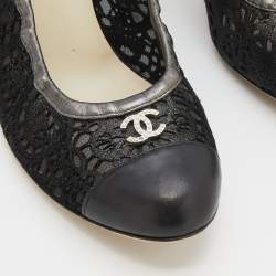 Pre Owned Chanel Metallic Grey/Black Leather And Laser Cut Suede Embellished Pumps Size 38.5