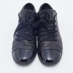 Pre Owned Chanel Black Patent And Leather Low Top Sneakers Size 37.5