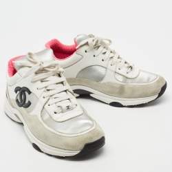 Pre Owned Chanel Tri-Color Leather, Suede and Fabric CC Low-Top Sneakers Size 38.5