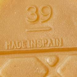 مملوكة مسبقًا Chanel Black Sequin and Patent Leather CC Espadrilles Size 39