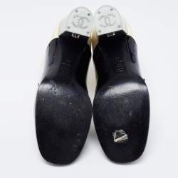 Chanel Black/Beige Patent Leather Bow Lace-Up Ankle Boots Size 40
