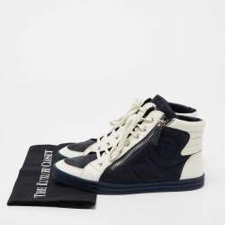 Pre Owned Chanel  NavyBlue/White Suede And Leather CC Double Zip Accent High Top Sneakers Size 39.5