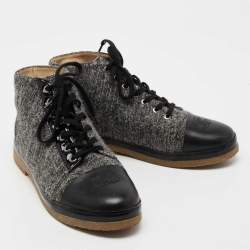 Pre Owned حذاء رياضي شانيل سي سي جلد وتويد أسود/رصاصي بعنق طويل مقاس 39