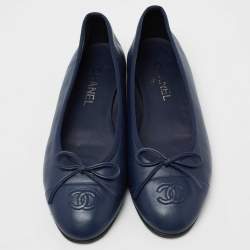 Pre Owned Chanel Navy Blue Leather CC Cap Toe Bow Ballet Flats Size 39