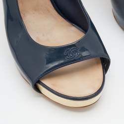 Chanel Navy Blue Patent Leather CC Open Toe Platform Slingback Sandals Size 41.5