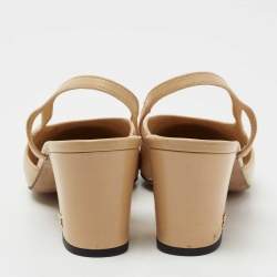 مملوكة مسبقًا Chanel Beige/Black Leather and Fabric Cap-Toe CC Slingback D'orsay Pumps Size 39.5
