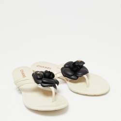 Pre Owned Chanel Cream/Black Jelly Camellia Thong Flats Size 38