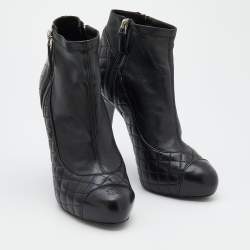 Chanel Black Quilted Leather CC Cap Toe Platform Ankle Length Boots Size 41