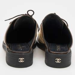 Pre Owned Chanel Multicolor Patent and Leather CC Flat Mules Size 39