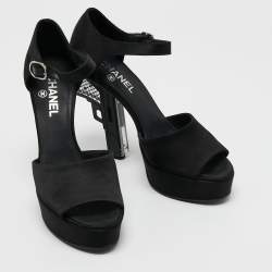 مملوكة مسبقًا Chanel Black Satin Miami Vice Gun Platform Sandals Size 40