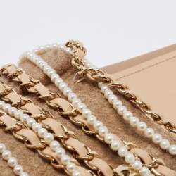 مملوكة مسبقًا Chanel Beige Leather and Fabric Chain Link Faux Pearl Slides Size 39 