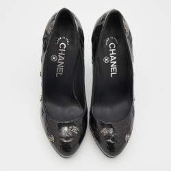 Pre Owned Chanel Black Glitter Star Embossed Patent Leather CC Embellished Pumps Size 36