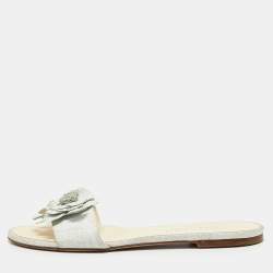 Chanel White Texture Leather Camellia Embellished CC Flat Slides Size 38.5
