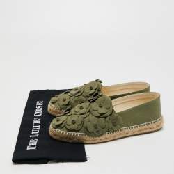 Pre Owned Chanel Green Canvas Camelia Flat Espadrilles Size 40